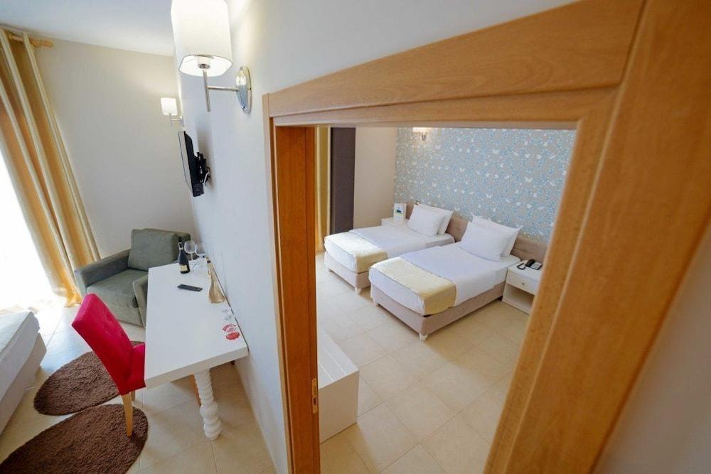 Sun Hotel Дуррес Экстерьер фото